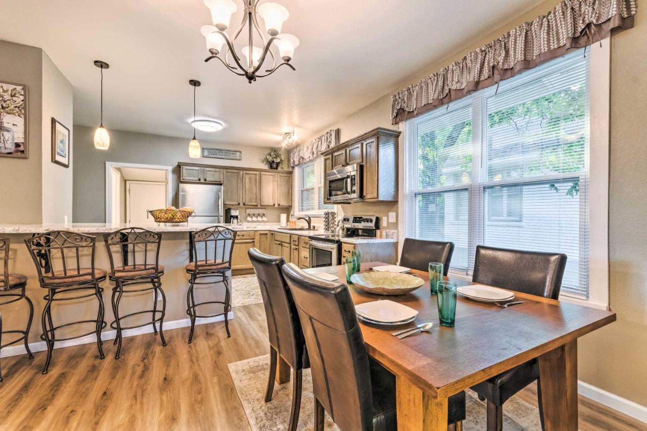 Remodeled Downtown Hot Springs Home With Porch Dış mekan fotoğraf