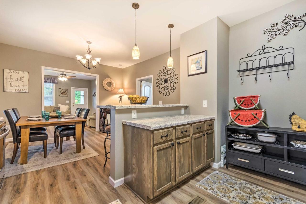 Remodeled Downtown Hot Springs Home With Porch Dış mekan fotoğraf